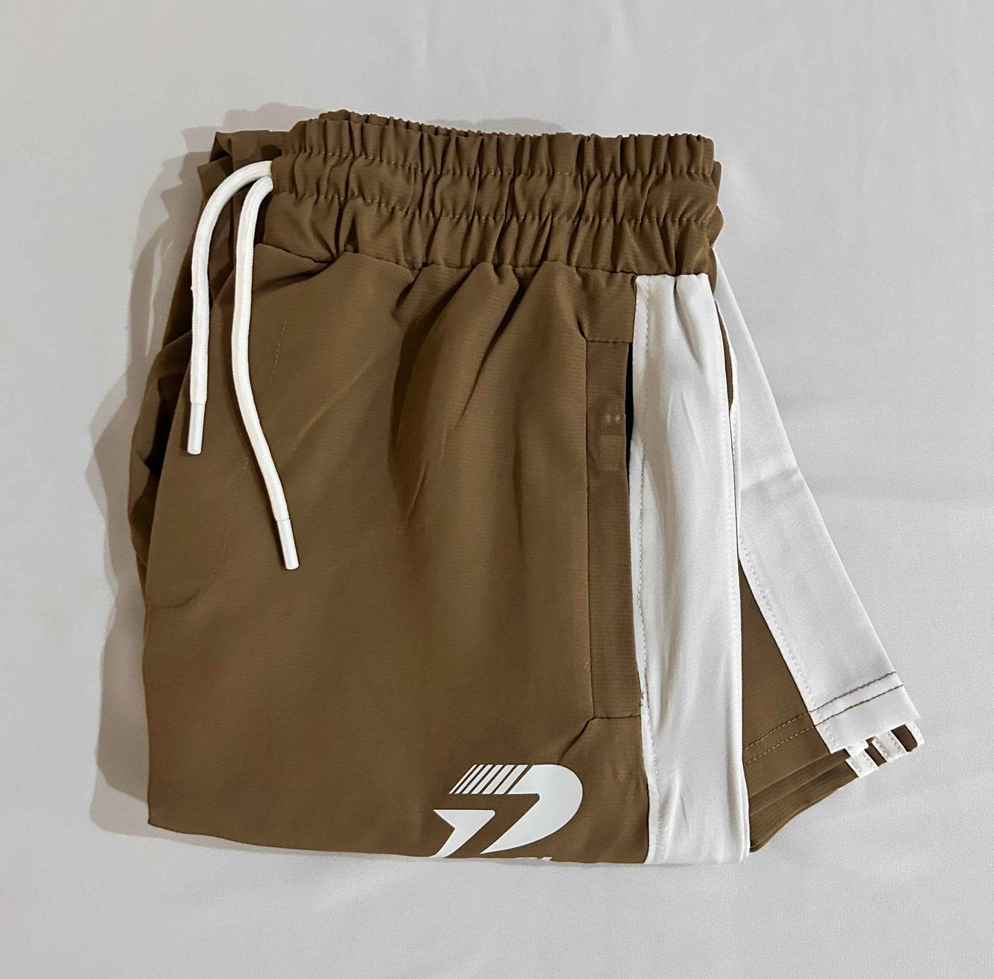 Cargo Active Wear Trousers in Yellowish Brown – Single Side-Pocket