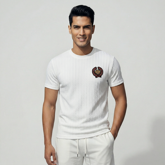 Men's off-white woven textured t-shirt with chest badge - Pearl Clothing